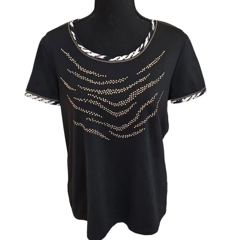 Chicos Zenergy Womens Athleisure Black Animal Print Trim Short Sleeve Top Size M